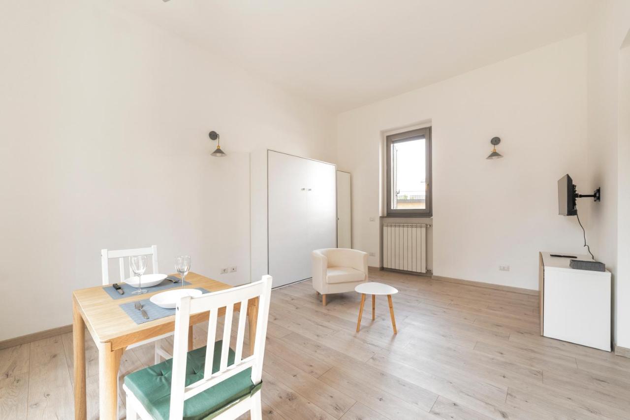 Maciachini Renovated Studio! Milaan Buitenkant foto